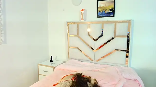 MarcelaNast online show from 11.29.25