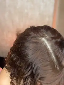 Mia Valmont online show from 11.06.25