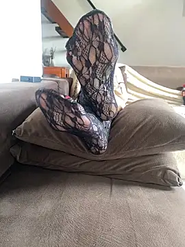 Snapshot of VenusBloom chatting on 12.02.25 VenusBloom online show from 12.02.25