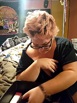 violentviolet68 online show from 10.12.25