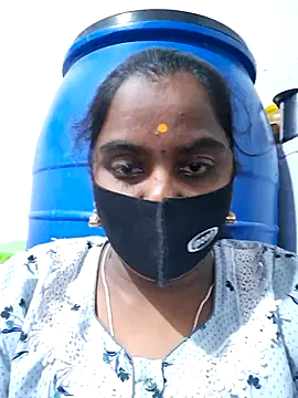 Snapshot of Tamil_Hot_Sindhu chatting on 10.23.25 Tamil Hot Sindhu online show from 10.23.25