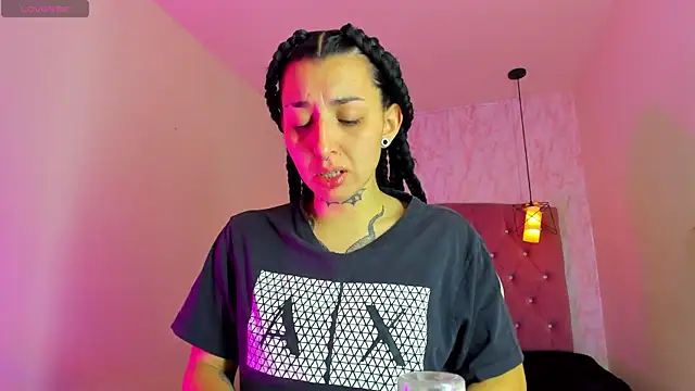 Iris  77 online show from 11.29.25