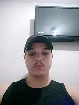 Snapshot of olivedom chatting on 09.26.25 olivedom online show from 09.26.25