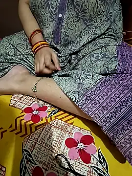Snapshot of Hot__bhabhi_99 chatting on 09.30.25 Hot  bhabhi 99 online show from 09.30.25