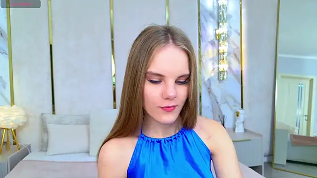 Snapshot of Lili_Lohan chatting on 10.14.25 Lili Lohan online show from 10.14.25