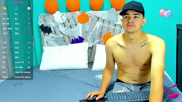 Laura King online show from 10.27.25