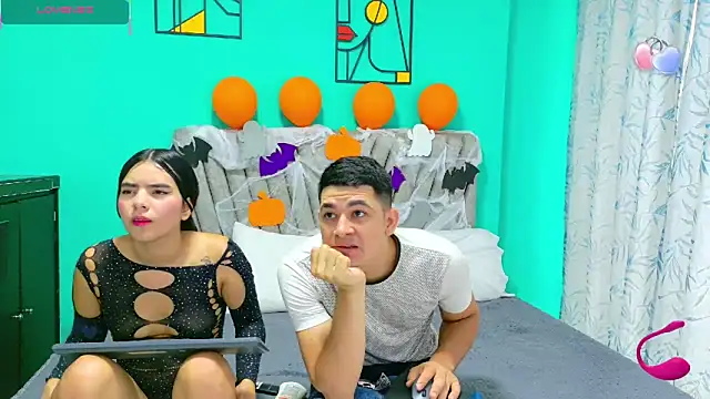 Laura King online show from 10.29.25