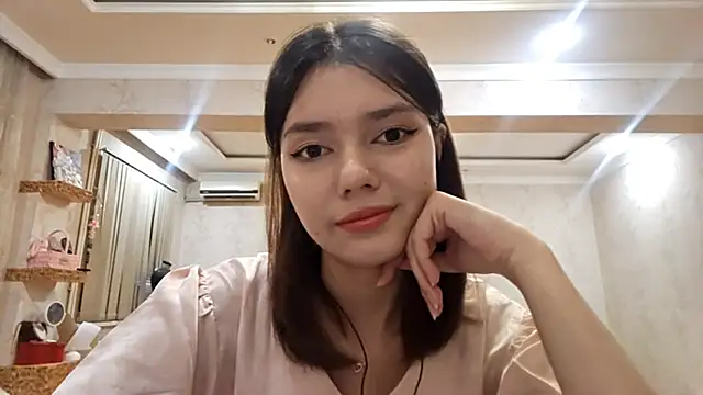 Snapshot of ImogeneMalinconico chatting on 09.30.25 ImogeneMalinconico online show from 09.30.25