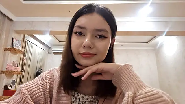 Snapshot of ImogeneMalinconico chatting on 10.08.25 ImogeneMalinconico online show from 10.08.25