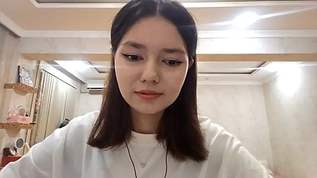 Snapshot of ImogeneMalinconico chatting on 10.10.25 ImogeneMalinconico online show from 10.10.25