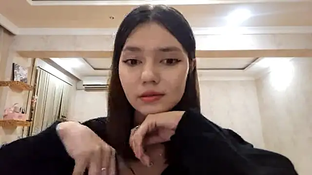 Snapshot of ImogeneMalinconico chatting on 10.15.25 ImogeneMalinconico online show from 10.15.25