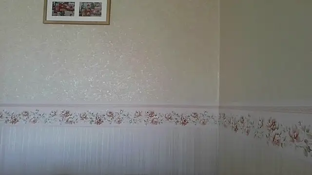Snapshot of 0nlyLola chatting on 10.15.25 0nlyLola online show from 10.15.25