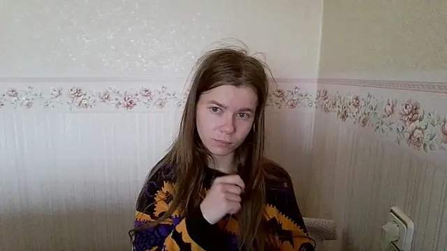 Snapshot of 0nlyLola chatting on 10.18.25 0nlyLola online show from 10.18.25