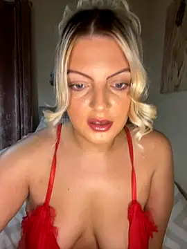 Snapshot of Diamondxoxx chatting on 10.16.25 Diamondxoxx online show from 10.16.25