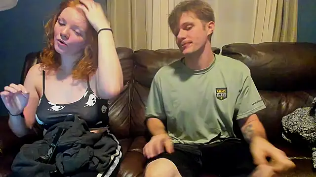 Snapshot of LoversUnleashedXO chatting on 10.18.25 LoversUnleashedXO online show from 10.18.25