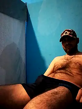 Snapshot of roelbluee226 chatting on 11.10.25 roelbluee226 online show from 11.10.25