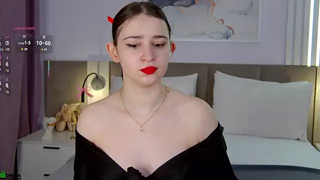 AnnaNoir online show from 12.04.25