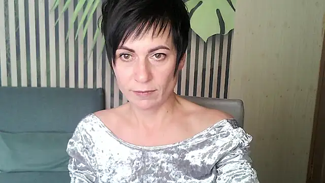 Ashley Brookss online show from 10.23.25