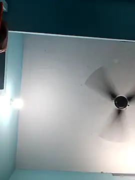 Snapshot of Kanneeswari chatting on 10.26.25 Kanneeswari online show from 10.26.25