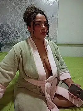 scarlet queen   online show from 10.24.25