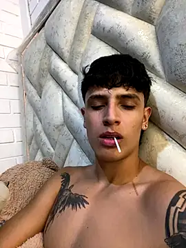 Snapshot of Liam_Brookss chatting on 11.11.25 Liam Brookss online show from 11.11.25