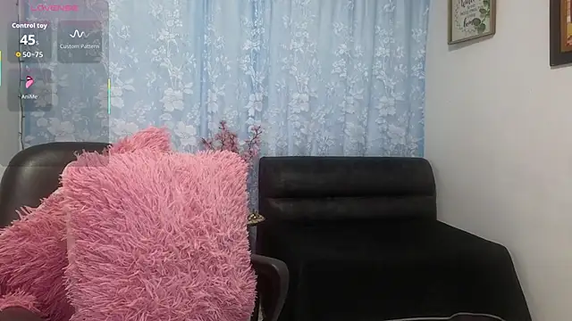 Cleohot999 online show from 10.05.25