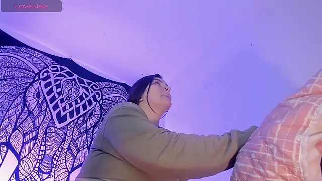 Snapshot of Anny_ferrer1 chatting on 11.29.25 Anny ferrer1 online show from 11.29.25