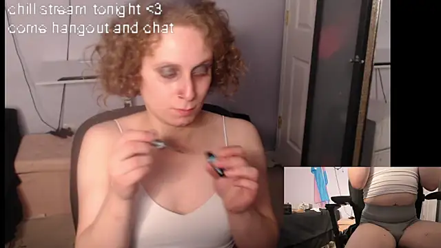 Snapshot of cinderellie chatting on 10.16.25 cinderellie online show from 10.16.25