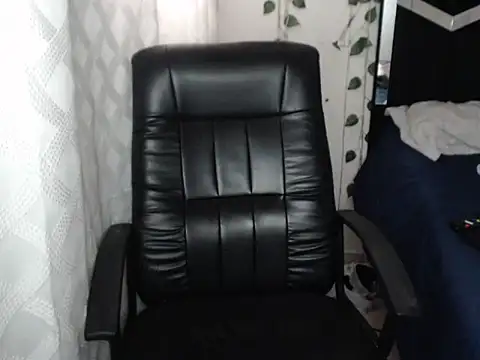 Snapshot of monster_Dickdr chatting on 10.31.25 monster Dickdr online show from 10.31.25