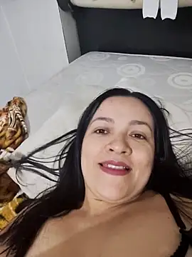LindaSalo33 online show from 11.11.25