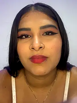 Snapshot of sarafox_10 chatting on 10.14.25 sarafox 10 online show from 10.14.25