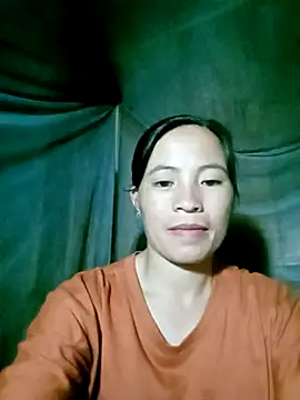 Snapshot of -Lauren- chatting on 10.03.25 -Lauren- online show from 10.03.25