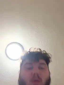 Snapshot of snifflez03 chatting on 10.01.25 snifflez03 online show from 10.01.25