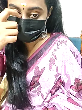 Snapshot of Dheronika_sweetie chatting on 10.06.25 Dheronika sweetie online show from 10.06.25