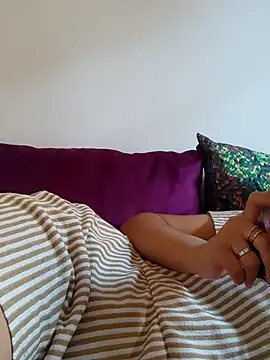 Rihame07 online show from 10.23.25