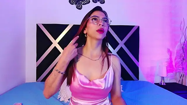 EvangelineBonet online show from 10.14.25