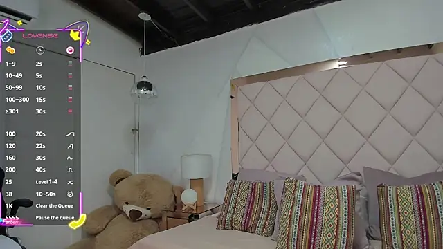 maddie greyy online show from 10.06.25