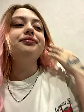 KellyMoors online show from 10.27.25