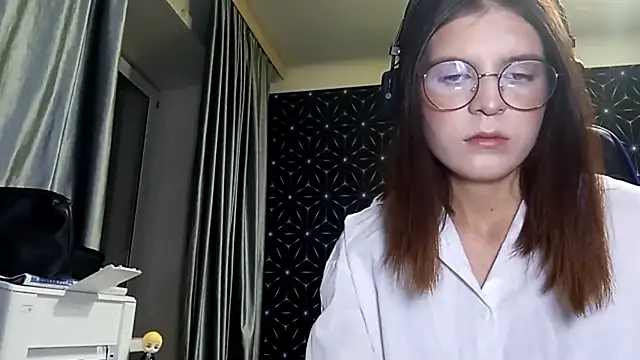 LissaKradfer online show from 10.11.25