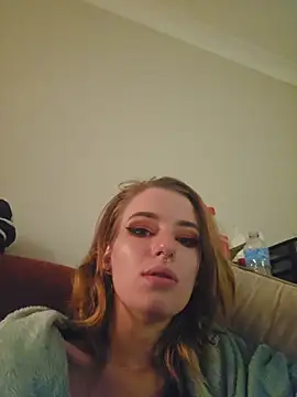 Snapshot of lonely_Cosplay_chick chatting on 10.26.25 lonely Cosplay chick online show from 10.26.25