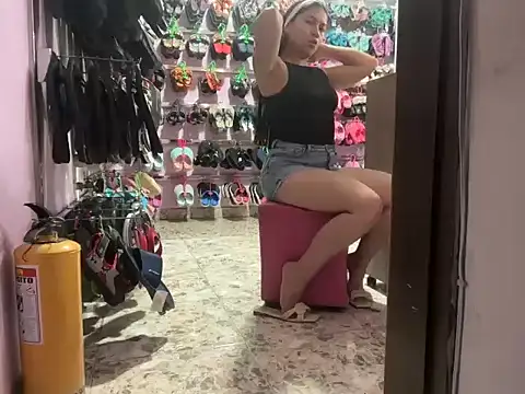 Snapshot of camilita1820 chatting on 10.11.25 camilita1820 online show from 10.11.25