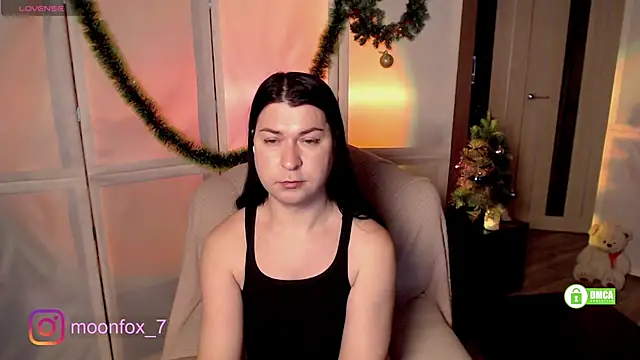 Snapshot of micromouse_mo chatting on 12.27.24 micromouse mo online show from 12.27.24