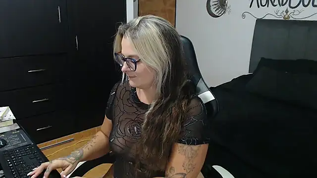 perlagoloza05 online show from 11.08.25