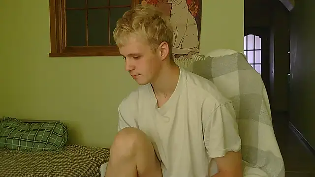 Snapshot of _Timmy_Boy_ chatting on 10.15.25  Timmy Boy  online show from 10.15.25