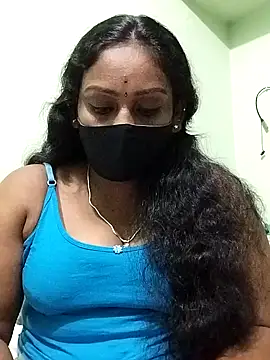 Snapshot of tamil_Monisha chatting on 10.23.25 tamil Monisha online show from 10.23.25