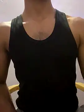 Snapshot of OooYessboyy chatting on 10.12.25 OooYessboyy online show from 10.12.25