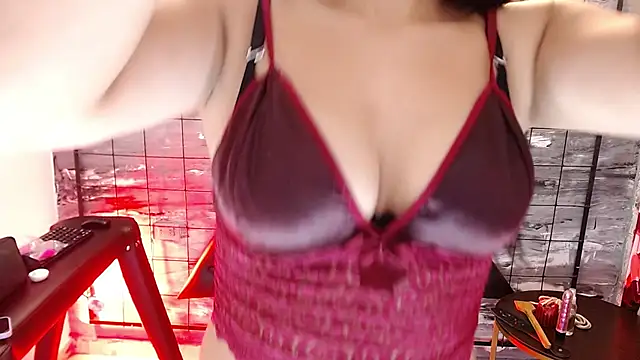 Lily Walker online show from 10.15.25