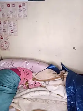 FreakieKay online show from 10.15.25