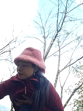 miomio-12 online show from 10.27.25