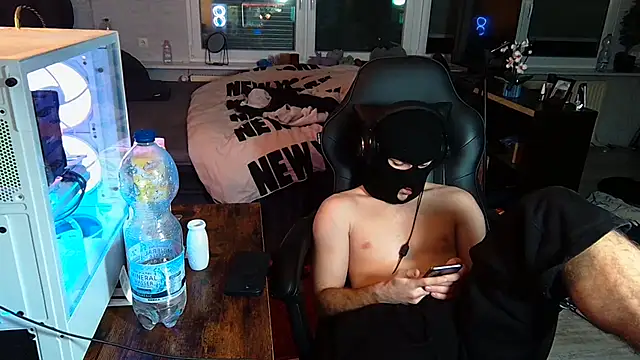 WolkenJunge2006 online show from 11.02.25